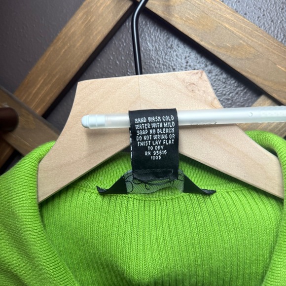 Avan Basic Green Ribbed Knit Polo Minimalist Statement Top Sculptural Retro L - Picture 3 of 4